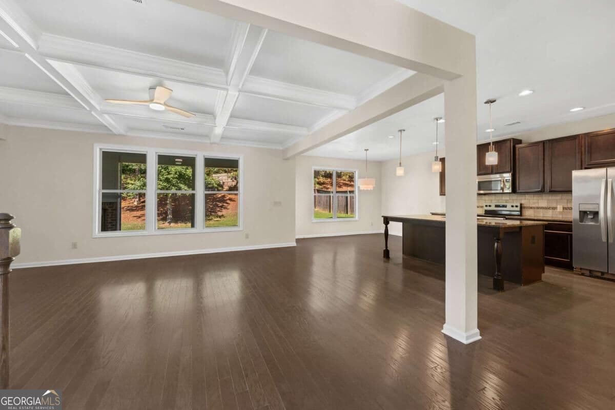 4 bedroom, 2.5 bathroom, 2,610 sq ft single family residence for sale at 7491 Silk Tree Pointe, Braselton, GA 30517 — photo 7
