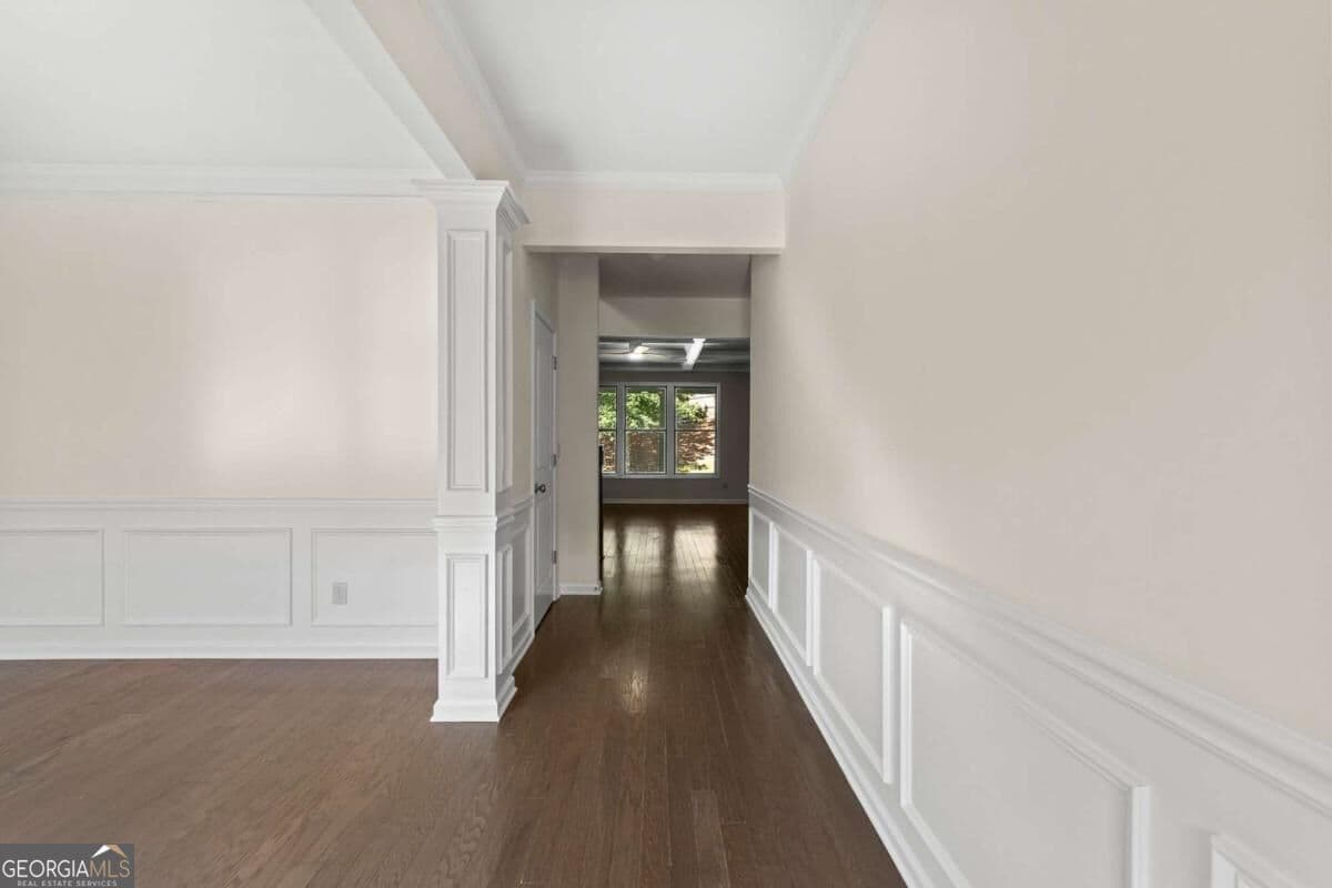 4 bedroom, 2.5 bathroom, 2,610 sq ft single family residence for sale at 7491 Silk Tree Pointe, Braselton, GA 30517 — photo 4