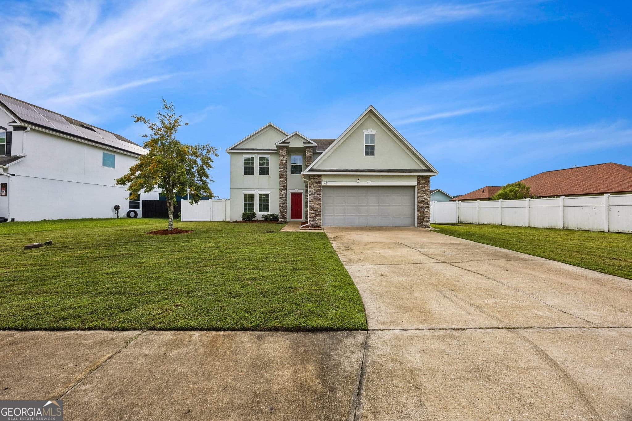 4 bedroom, 3 bathroom, 2,588 sq ft single family residence for sale at 147 Cedar Circle Drive, Kingsland, GA 31548 — photo 2