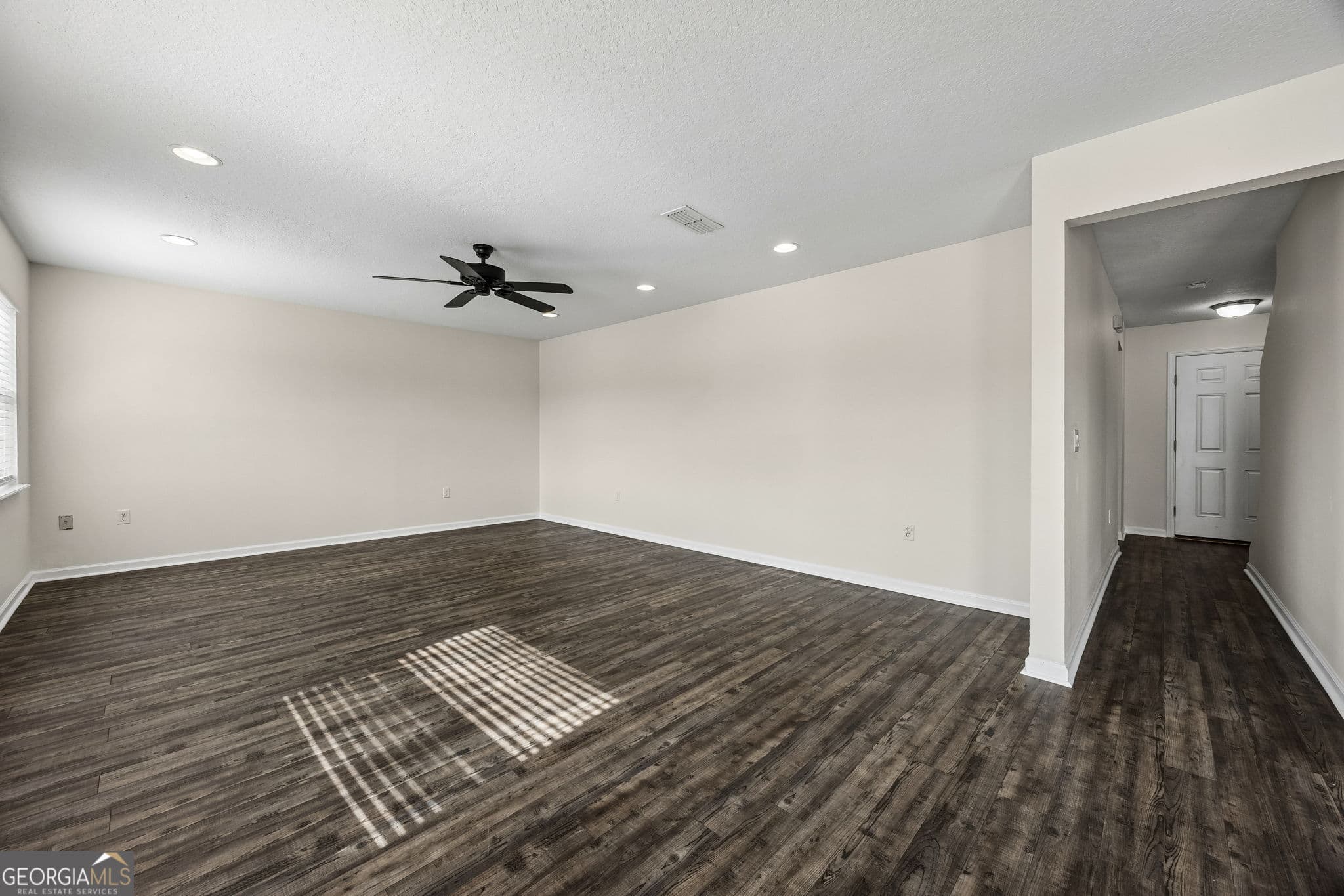 4 bedroom, 3 bathroom, 2,588 sq ft single family residence for sale at 147 Cedar Circle Drive, Kingsland, GA 31548 — photo 10