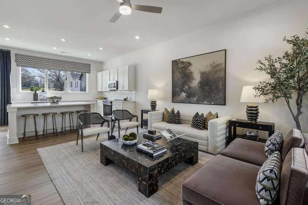 2 bedroom, 2 bathroom townhouse for sale at 1355 Breezy Street 110, Atlanta, GA 30315 — photo 2