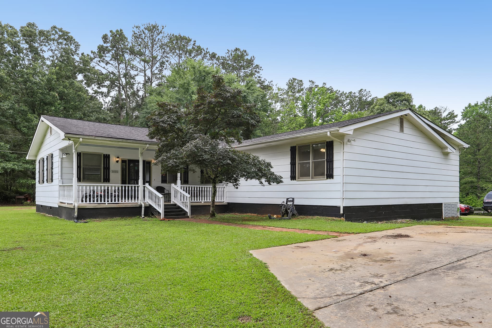 3 bedroom, 2 bathroom, 2,561 sq ft single family residence for sale at 5115 Highway 20, Covington, GA 30016 — photo 1 of 30