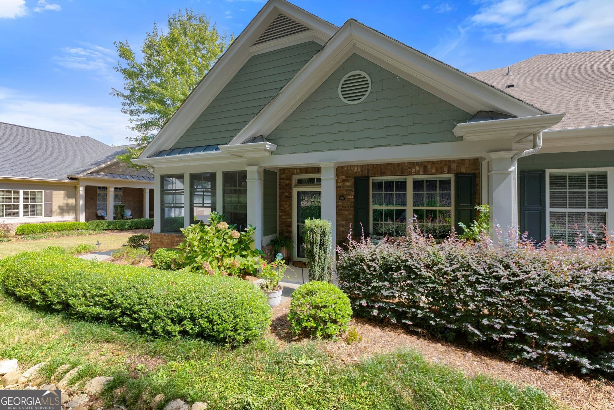 3 bedroom, 3 bathroom, 2,149 sq ft condominium for sale at 4715 Flycatcher Drive, Alpharetta, GA 30004 — photo 3