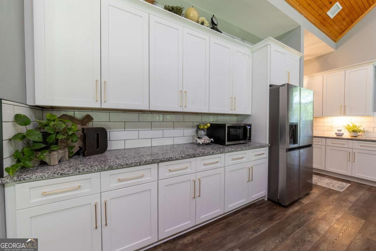 4 bedroom, 3.5 bathroom, 2,228 sq ft single family residence for sale at 181 S Chattahoochee Drive, Hogansville, GA 30230 — photo 10