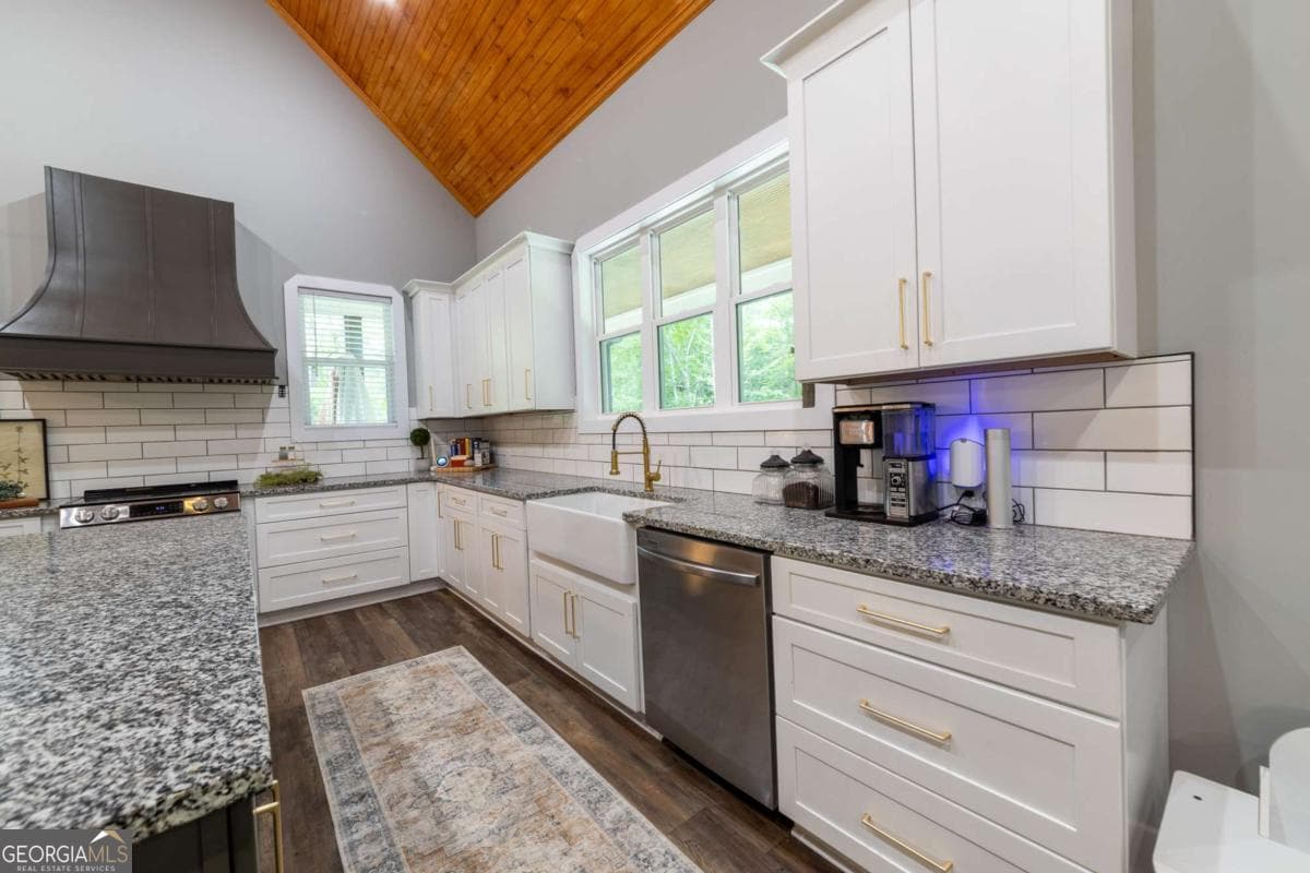 4 bedroom, 3.5 bathroom, 2,228 sq ft single family residence for sale at 181 S Chattahoochee Drive, Hogansville, GA 30230 — photo 8