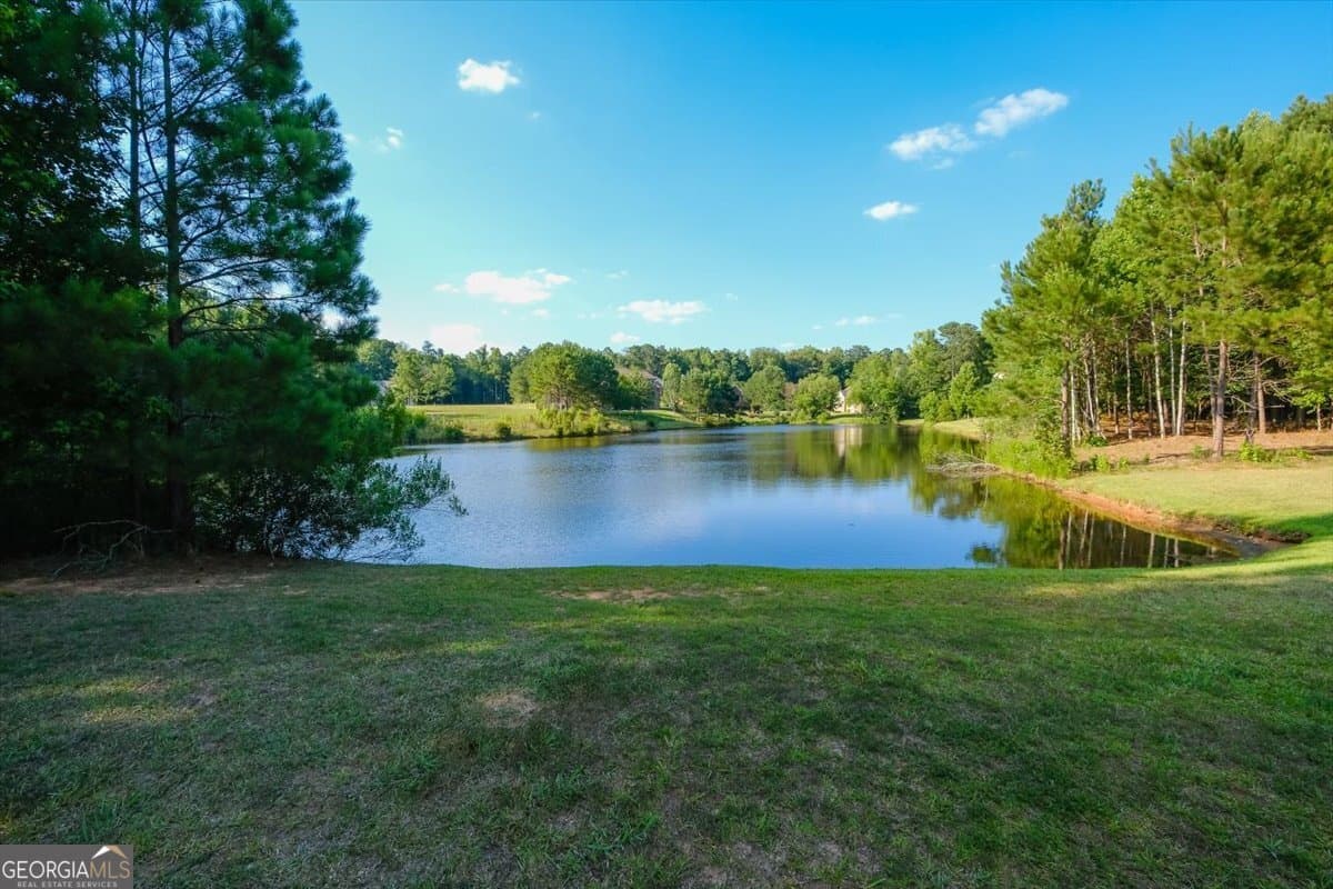 6 bedroom, 6.5 bathroom, 7,919 sq ft single family residence for sale at 727 Latrobe Way, Macon, GA 31220 — photo 2