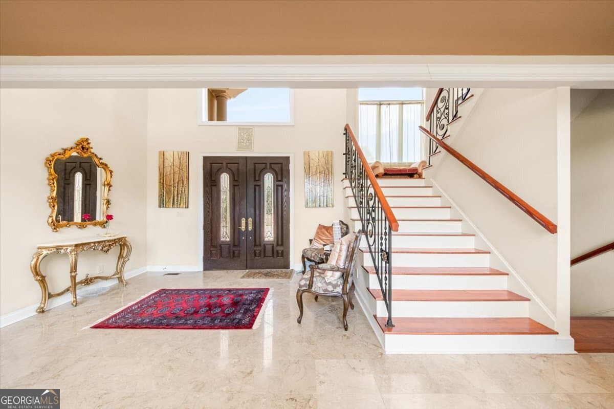 6 bedroom, 6.5 bathroom, 7,919 sq ft single family residence for sale at 727 Latrobe Way, Macon, GA 31220 — photo 4
