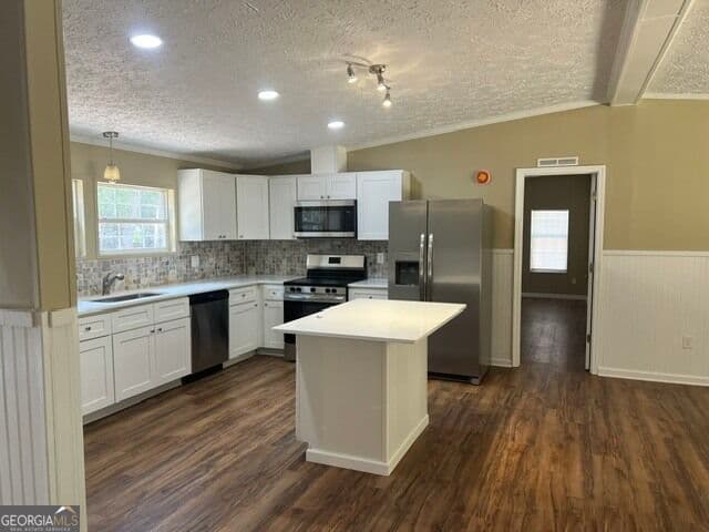 4 bedroom, 3 bathroom, 2,280 sq ft manufactured home,single family residence for sale at 196 Old Scout Road, Jackson, GA 30233 — photo 9