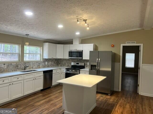 4 bedroom, 3 bathroom, 2,280 sq ft manufactured home,single family residence for sale at 196 Old Scout Road, Jackson, GA 30233 — photo 4