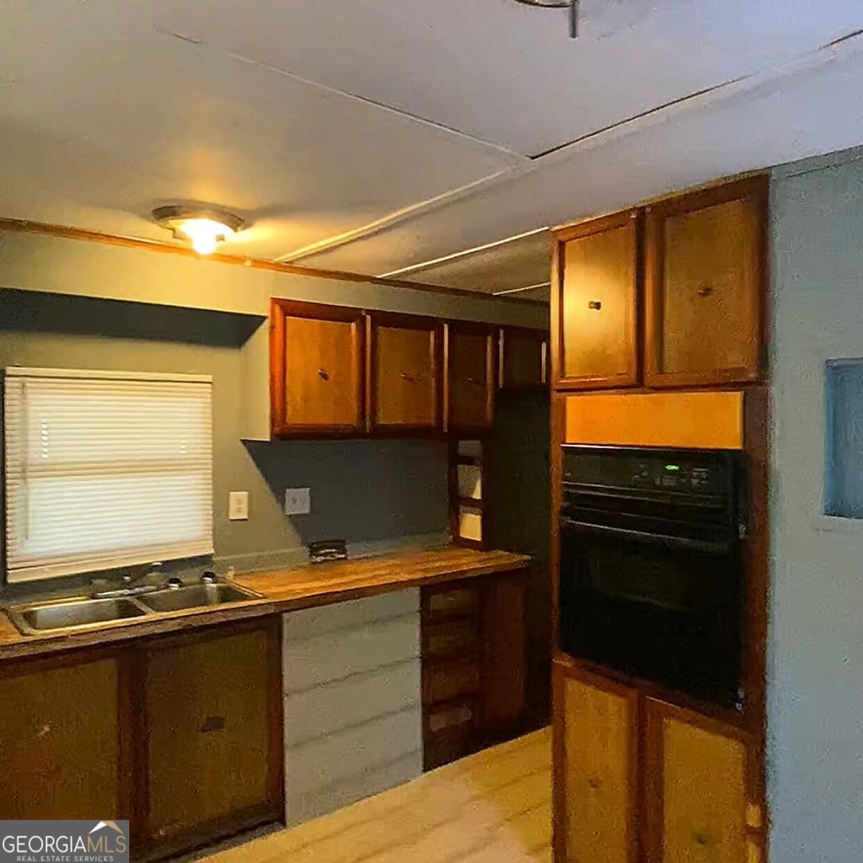 2 bedroom, 2 bathroom, 980 sq ft manufactured home,single family residence for sale at 165 Brentwood Lane, Locust Grove, GA 30248 — photo 2