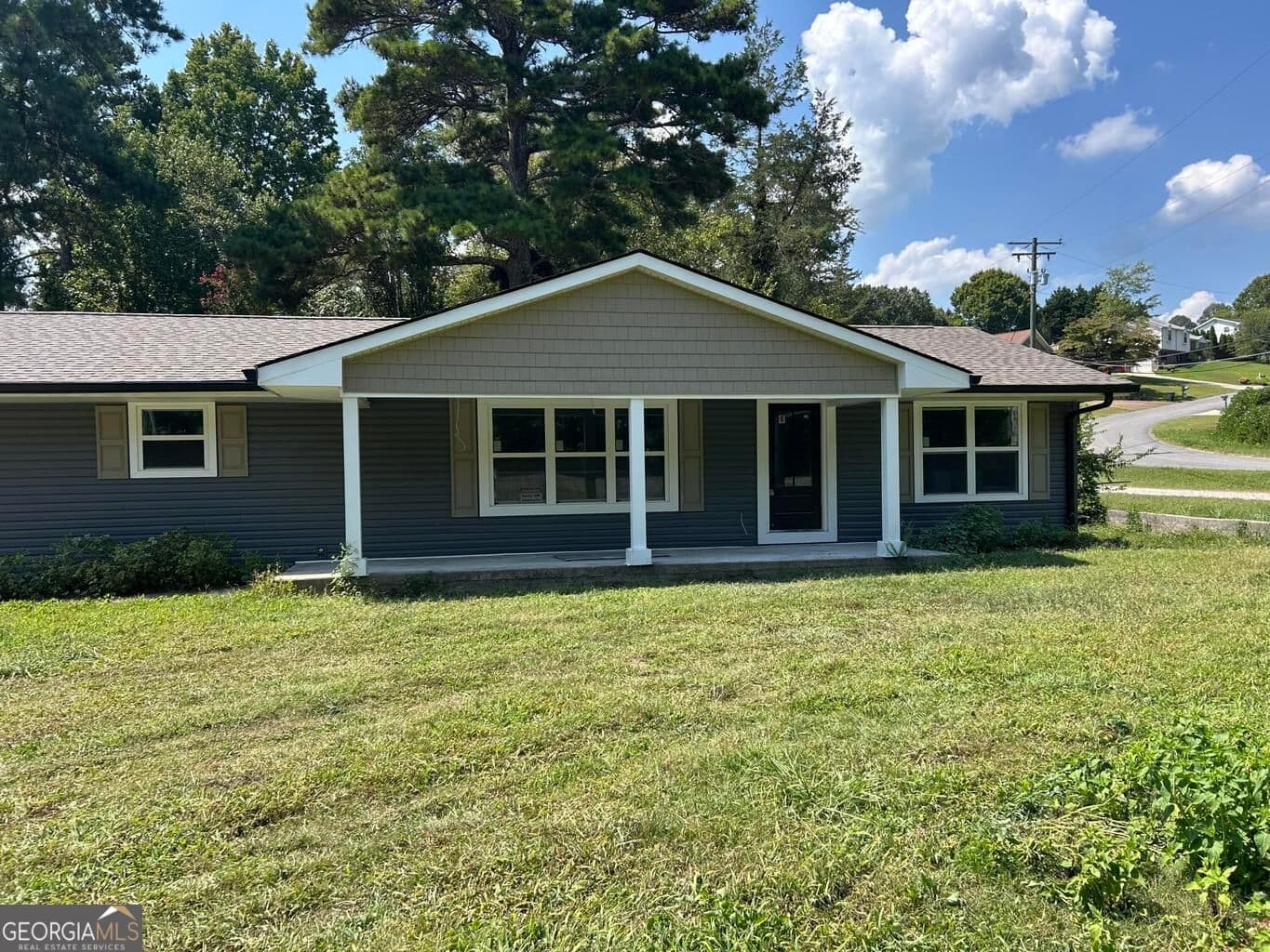3 bedroom, 1.5 bathroom single family residence for sale at 1610 Johnson Road, Chickamauga, GA 30707