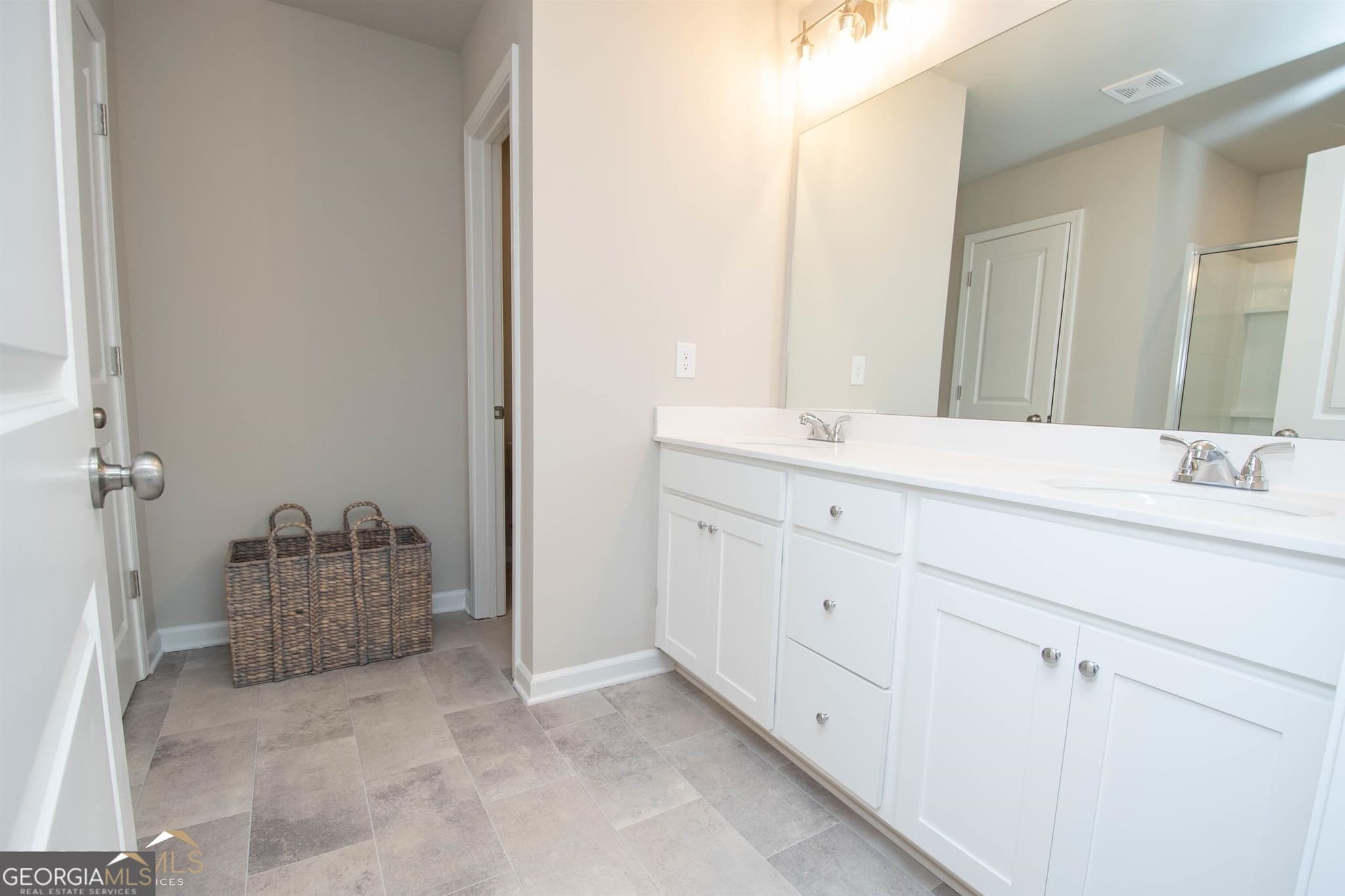 3 bedroom, 3.5 bathroom, 2,000 sq ft townhouse for rent at 7 Mercury Lane, Newnan, GA 30265 for $2,450 a month — photo 10