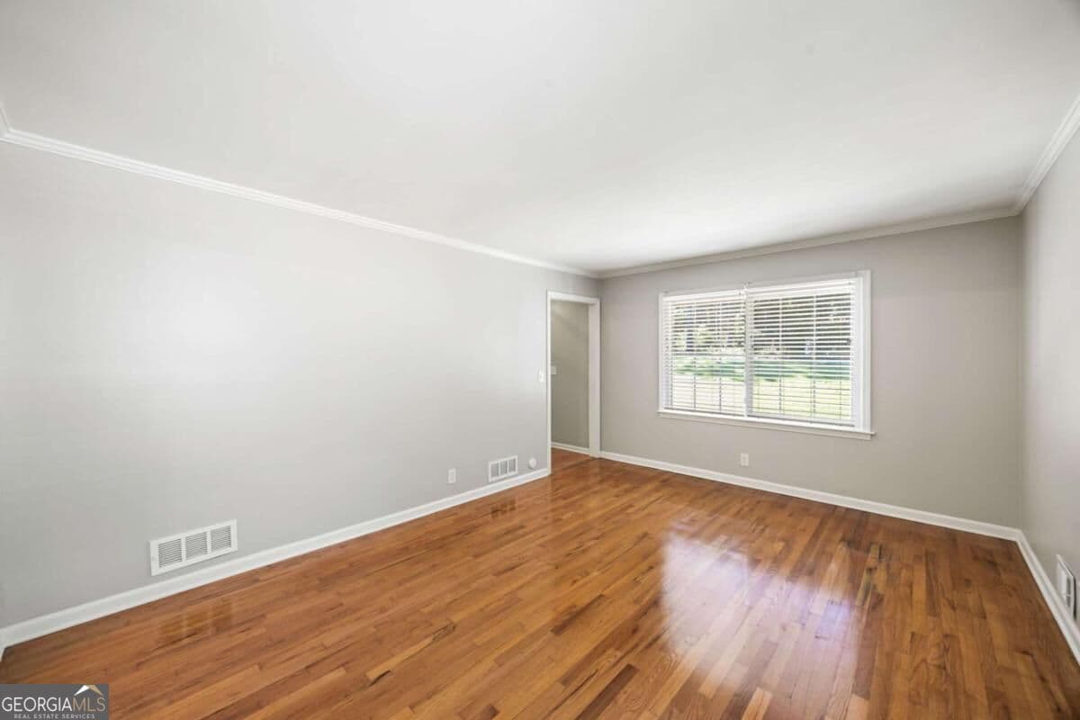 4 bedroom, 3 bathroom, 2,352 sq ft single family residence for sale at 2053 Carthage Road, Tucker, GA 30084 — photo 6