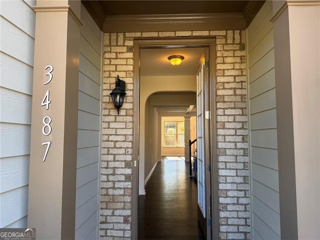 3 bedroom, 2.5 bathroom, 1,994 sq ft townhouse for sale at 3487 Desoto Road, Snellville, GA 30078 — photo 3