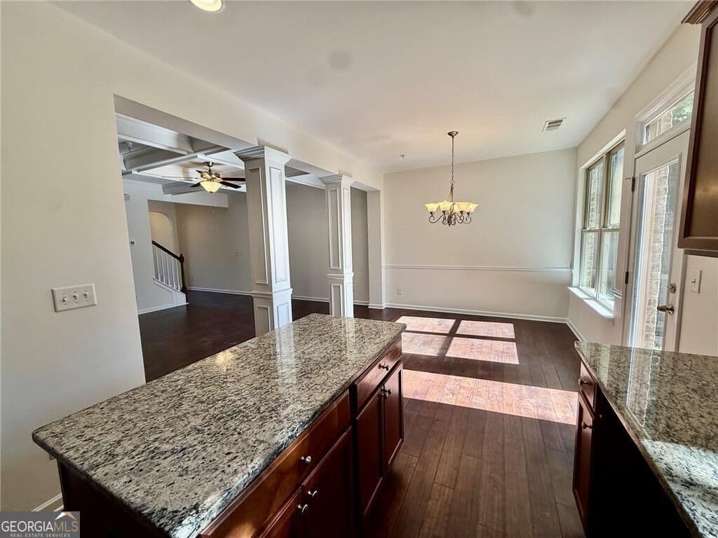 3 bedroom, 2.5 bathroom, 1,994 sq ft townhouse for sale at 3487 Desoto Road, Snellville, GA 30078 — photo 8
