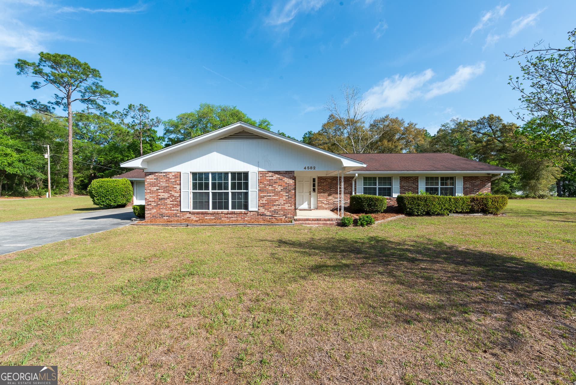 4 bedroom, 2 bathroom, 2,266 sq ft single family residence for sale at 4582 St Johns Church Road, Blackshear, GA 31516