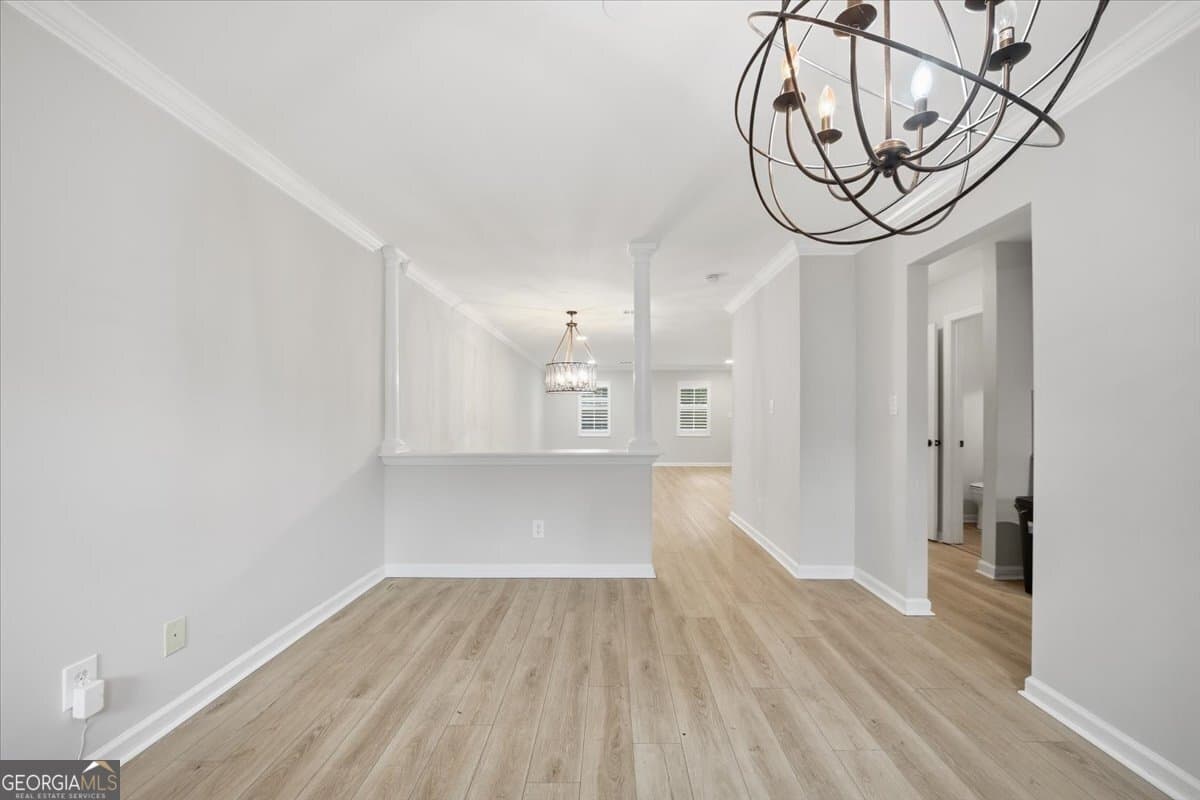 3 bedroom, 2.5 bathroom, 1,600 sq ft condominium for sale at 115 WINDING RIVER Drive UNIT B, Atlanta, GA 30350 — photo 6