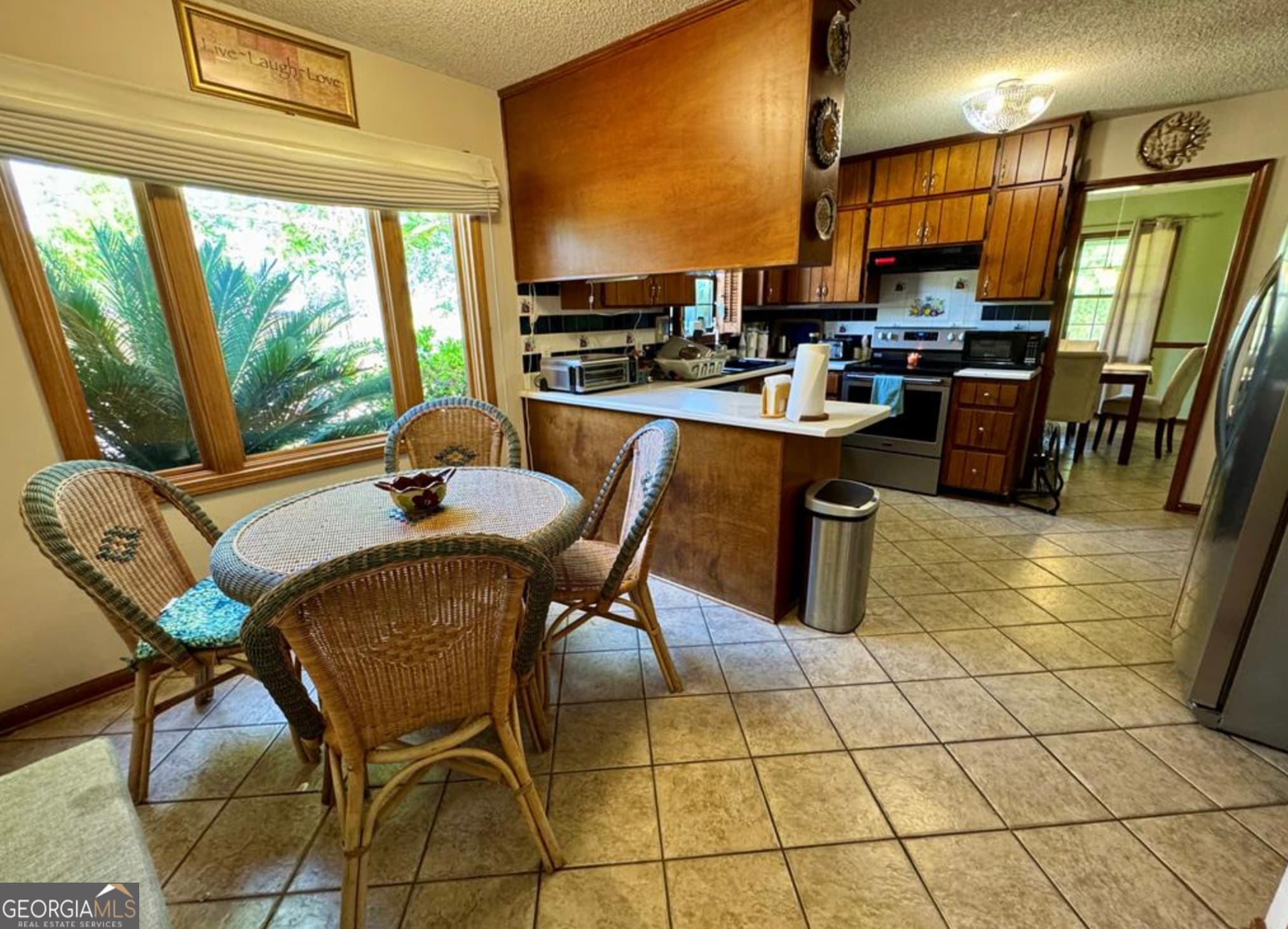 3 bedroom, 2 bathroom, 1,926 sq ft single family residence for sale at 607 W Oxley Boulevard, Vidalia, GA 30474 — photo 2