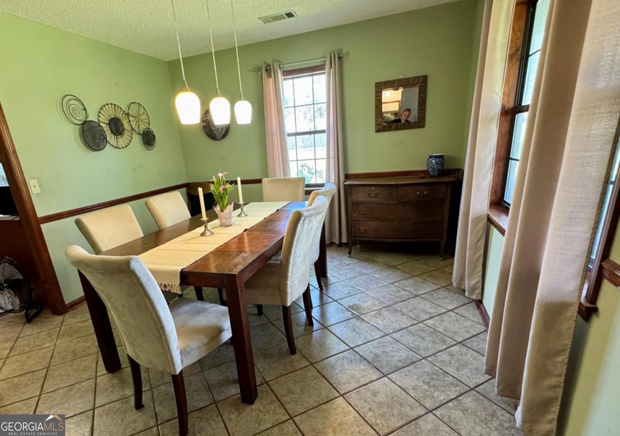 3 bedroom, 2 bathroom, 1,926 sq ft single family residence for sale at 607 W Oxley Boulevard, Vidalia, GA 30474 — photo 4