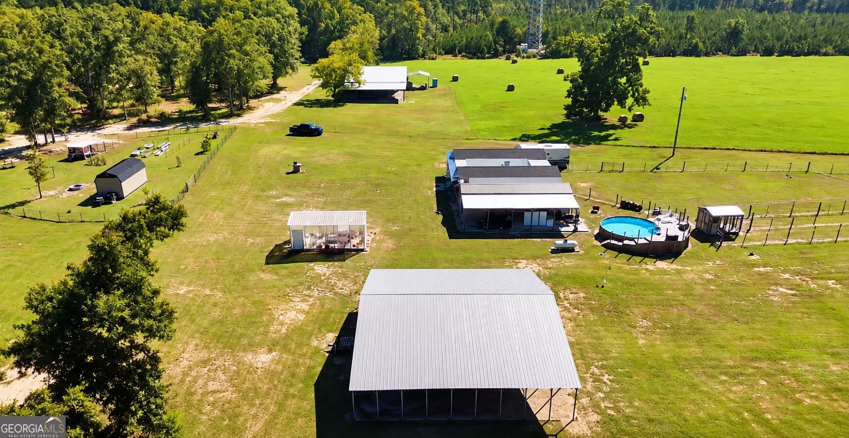 2 bedroom, 3.5 bathroom, 1,840 sq ft single family residence for sale at 319 A Rupert Wood Lane, Claxton, GA 30417 — photo 3
