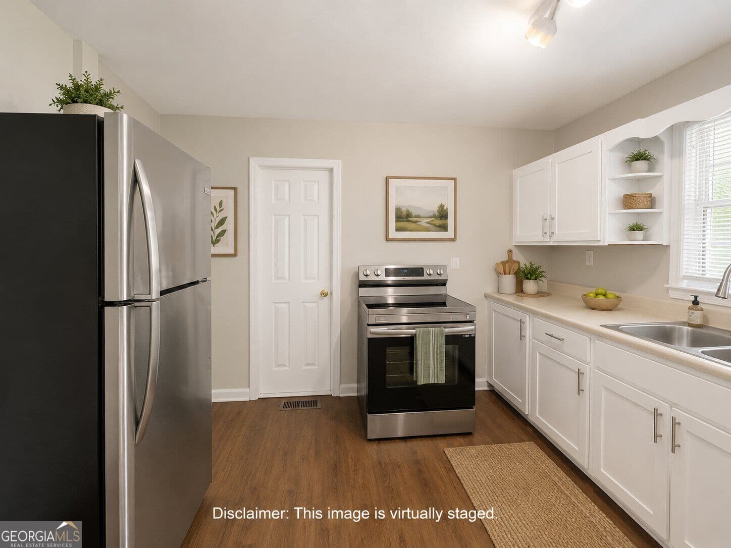 5 bedroom, 2 bathroom, 1,800 sq ft single family residence for sale at 478 Pine Drive, Stone Mountain, GA 30083 — photo 3