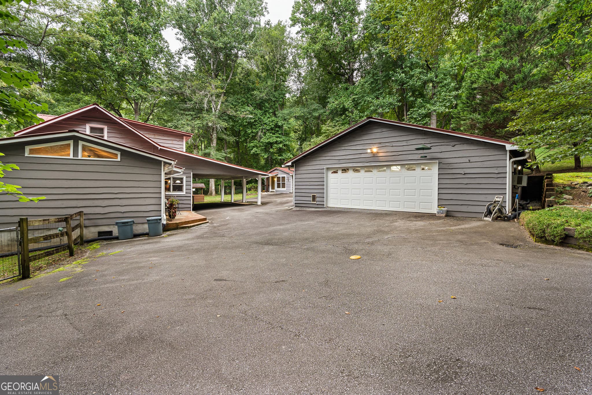 3 bedroom, 3 bathroom, 2,078 sq ft single family residence under contract at 5432 Wolffork Road, Rabun Gap, GA 30568 — photo 5