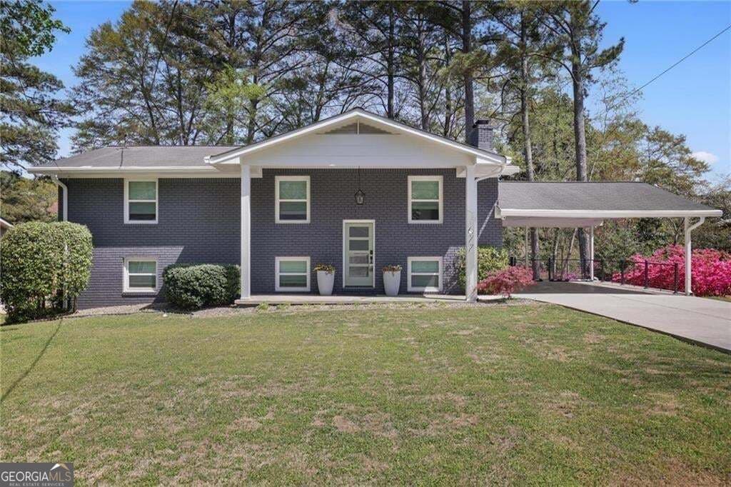 4 bedroom, 3 bathroom, 1,755 sq ft single family residence for sale at 677 Hillandale Circle, Marietta, GA 30064 — photo 6