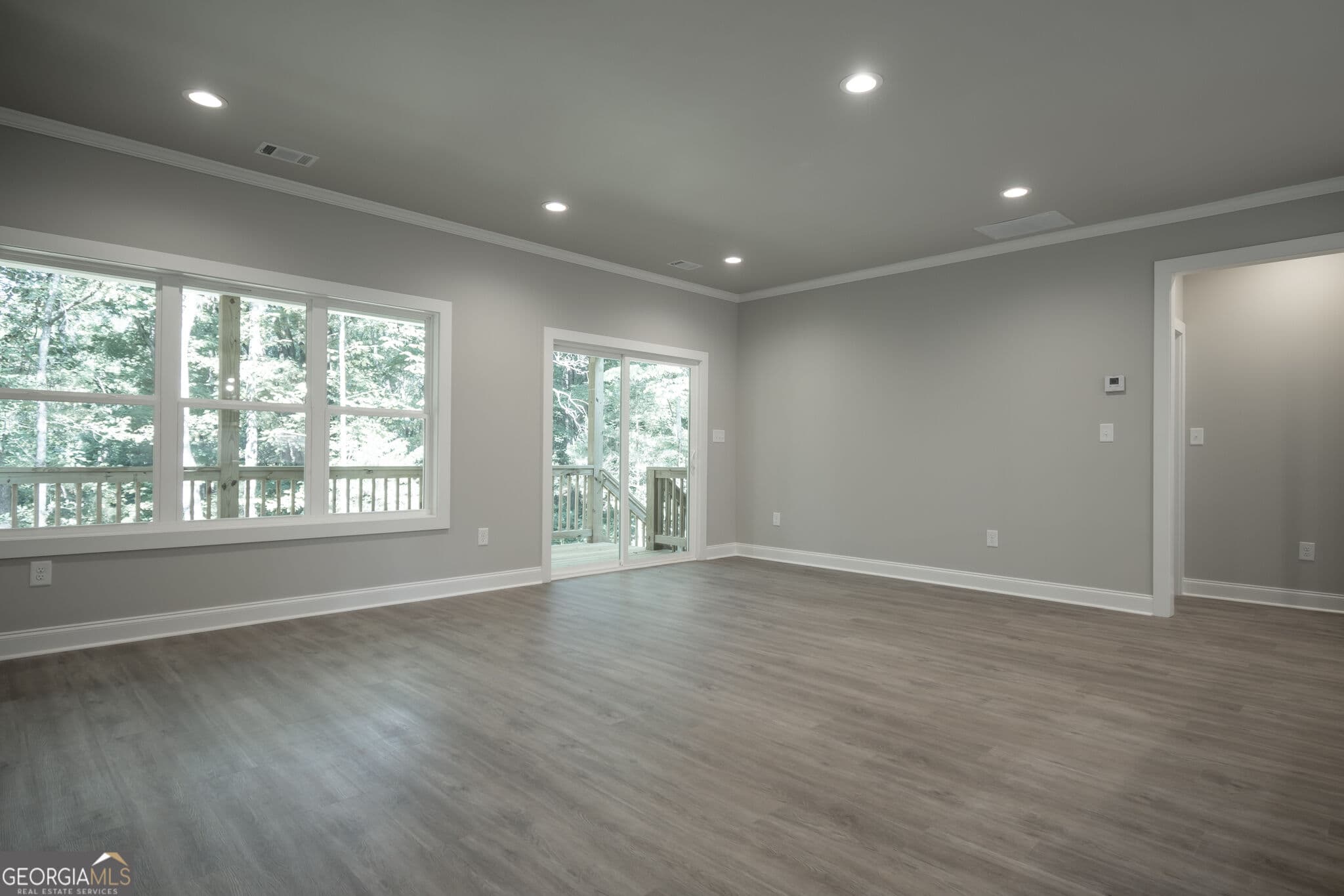 3 bedroom, 3.5 bathroom, 2,100 sq ft single family residence for sale at 380 University Circle, Athens, GA 30605 — photo 10