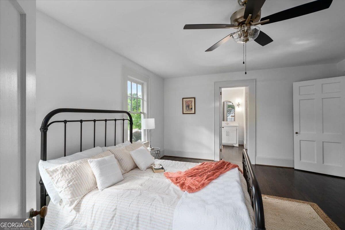 5 bedroom, 4 bathroom, 3,550 sq ft single family residence for sale at 6104 Floyd Street, Covington, GA 30014 — photo 7