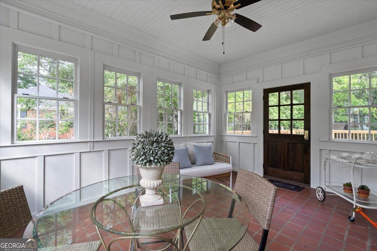 5 bedroom, 4 bathroom, 3,550 sq ft single family residence for sale at 6104 Floyd Street, Covington, GA 30014 — photo 4