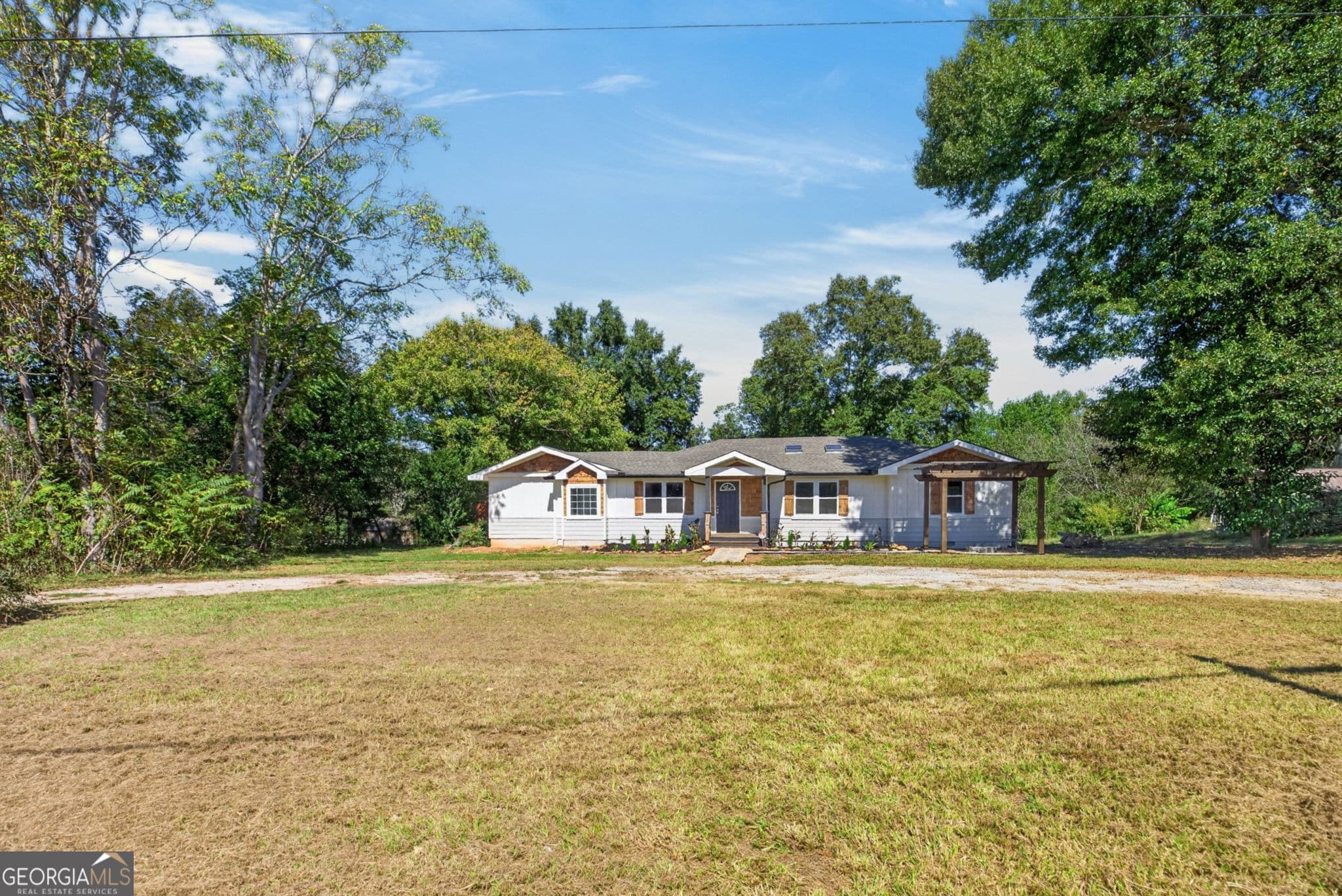 3 bedroom, 2 bathroom, 1,652 sq ft single family residence for sale at 813 Tyus Road, Bowdon, GA 30108 — photo 2
