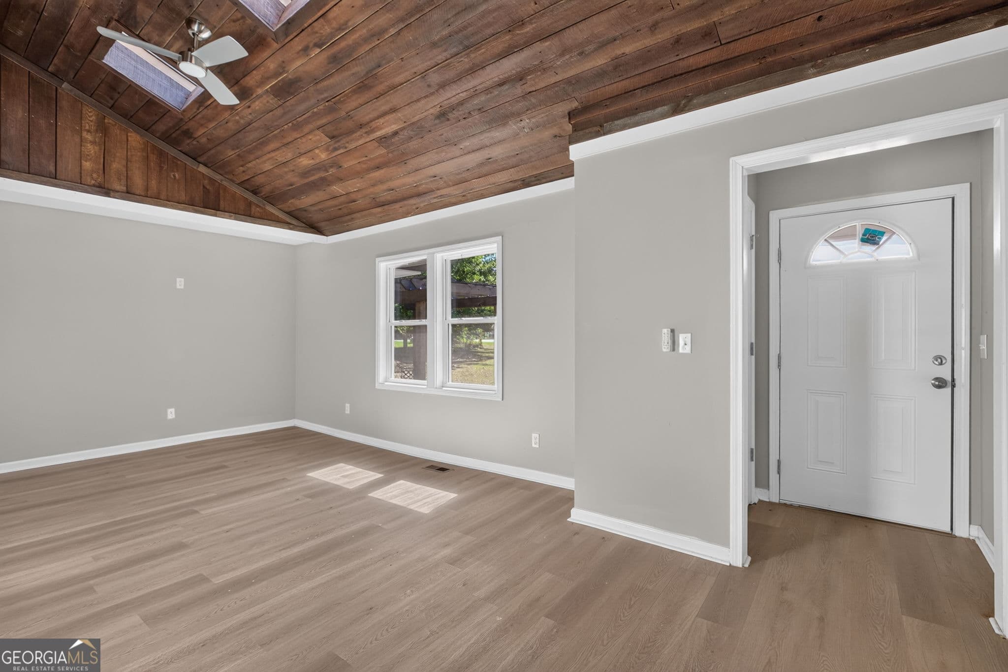 3 bedroom, 2 bathroom, 1,652 sq ft single family residence for sale at 813 Tyus Road, Bowdon, GA 30108 — photo 6
