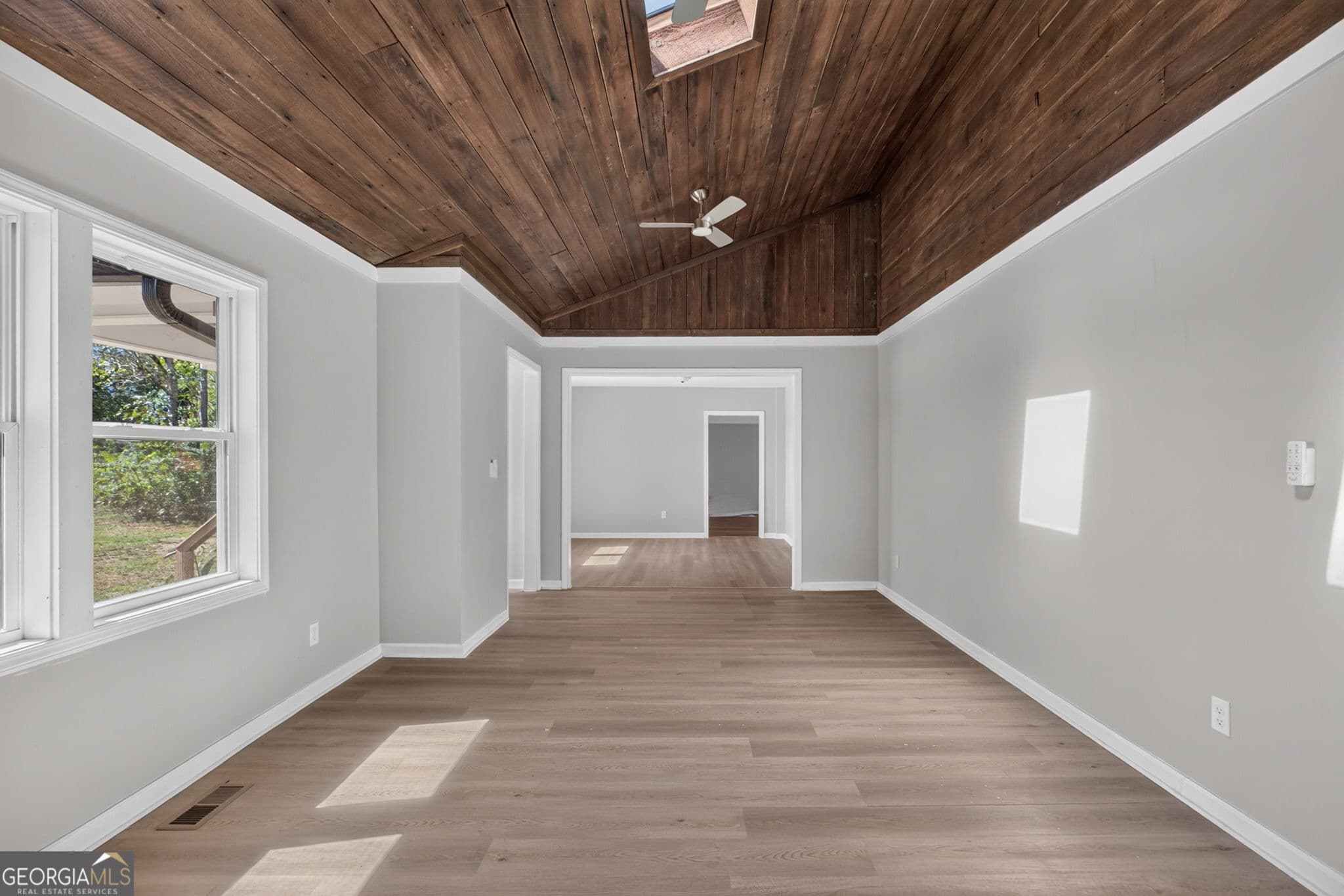 3 bedroom, 2 bathroom, 1,652 sq ft single family residence for sale at 813 Tyus Road, Bowdon, GA 30108 — photo 5