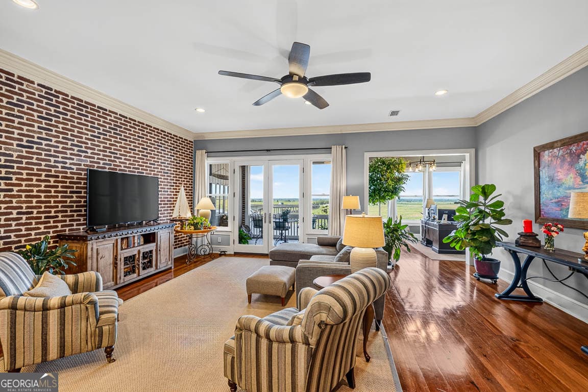 2 bedroom, 2 bathroom, 1,777 sq ft condominium for sale at 107 Broad Street C, Darien, GA 31305 — photo 10
