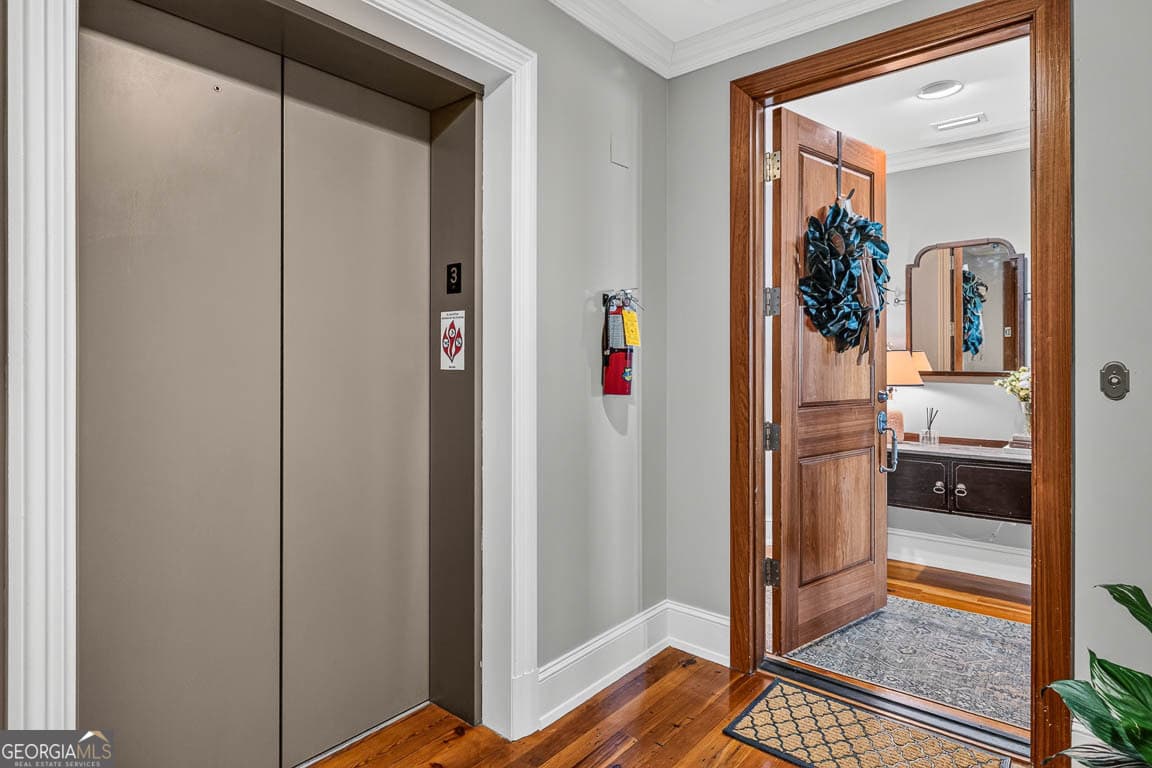 2 bedroom, 2 bathroom, 1,777 sq ft condominium for sale at 107 Broad Street C, Darien, GA 31305 — photo 4