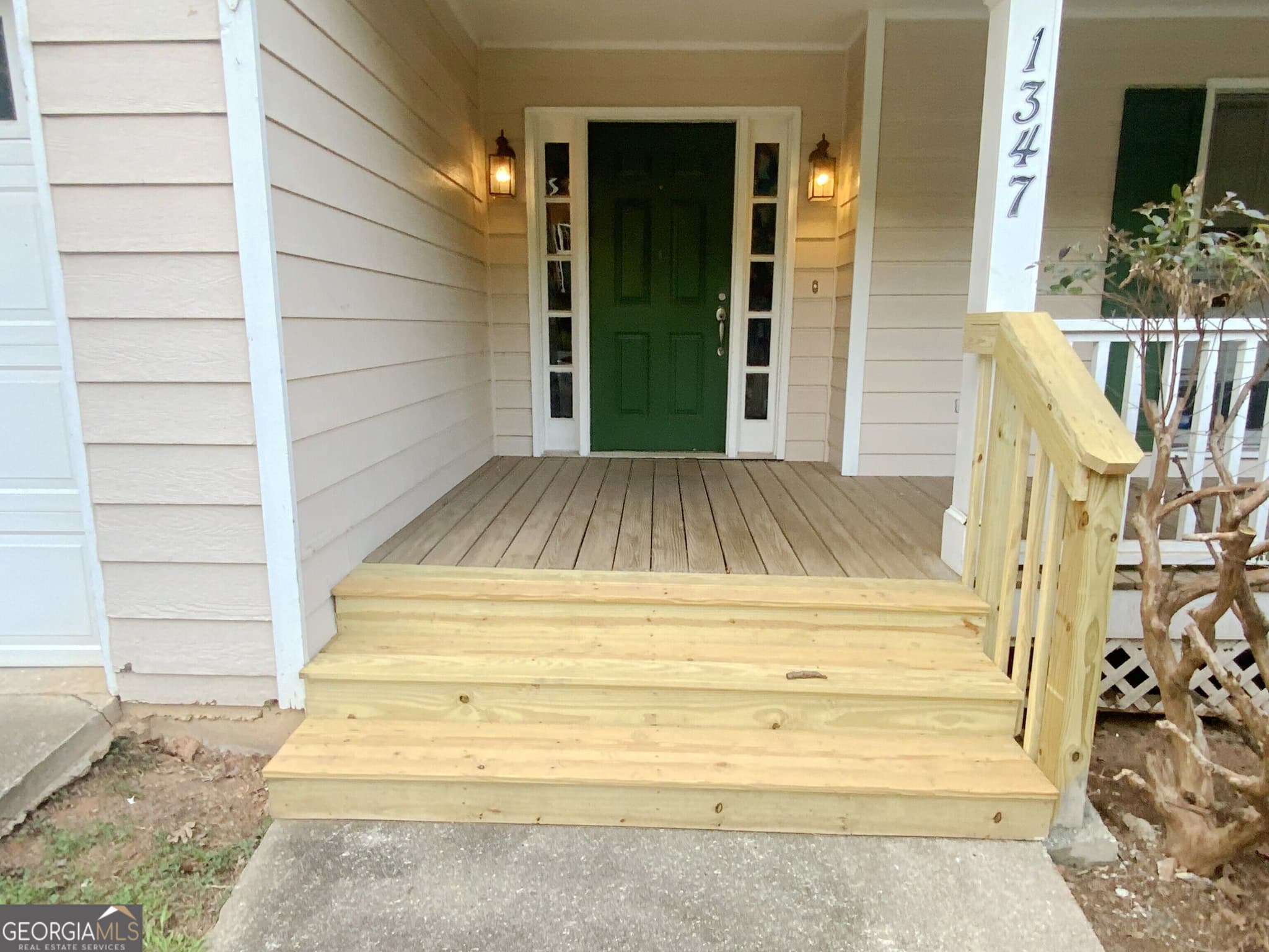 4 bedroom, 3.5 bathroom, 2,274 sq ft single family residence for sale at 1347 Velvet Creek Way, Marietta, GA 30008 — photo 3
