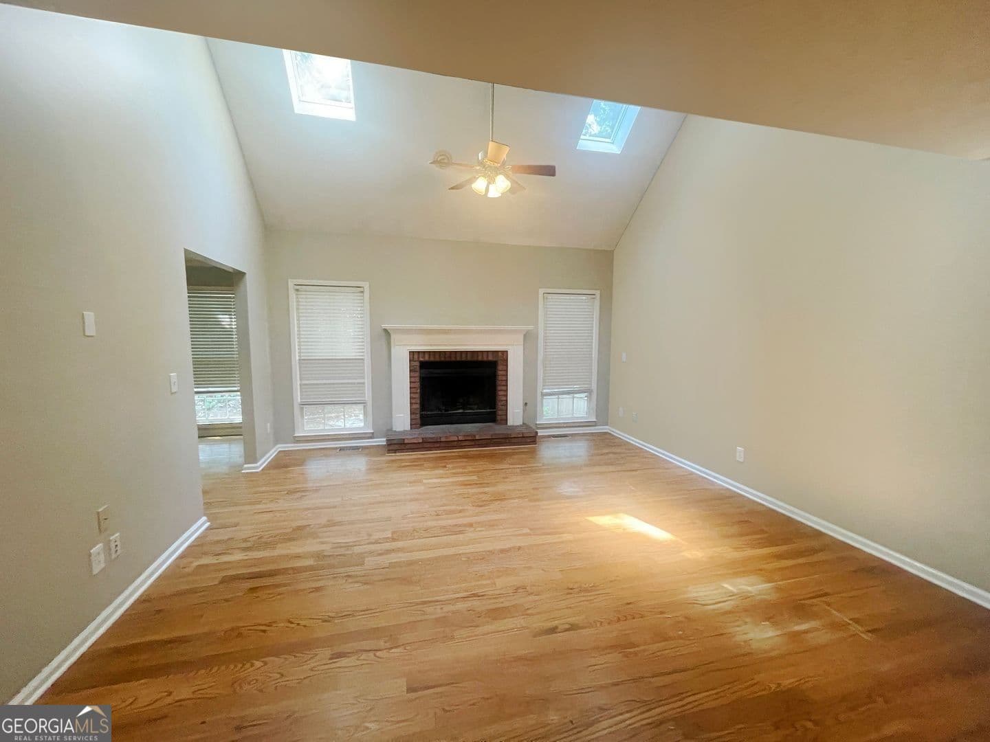 4 bedroom, 3.5 bathroom, 2,274 sq ft single family residence for sale at 1347 Velvet Creek Way, Marietta, GA 30008 — photo 5