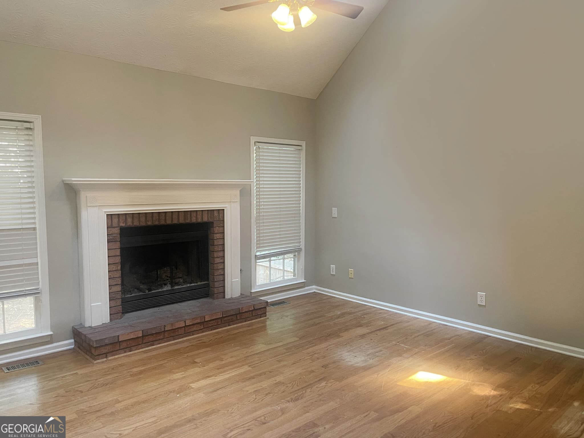 4 bedroom, 3.5 bathroom, 2,274 sq ft single family residence for sale at 1347 Velvet Creek Way, Marietta, GA 30008 — photo 9