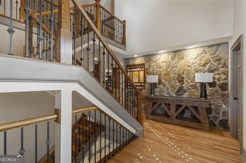 4 bedroom, 5 bathroom, 5,500 sq ft single family residence for sale at 6402 Lakeview Drive, Buford, GA 30518 — photo 6