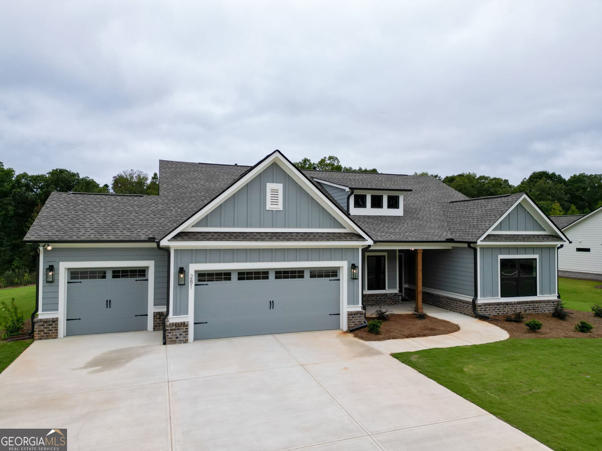 4 bedroom, 3 bathroom, 2,188 sq ft single family residence for sale at 281 Weslyn Drive, Social Circle, GA 30025 — photo 3