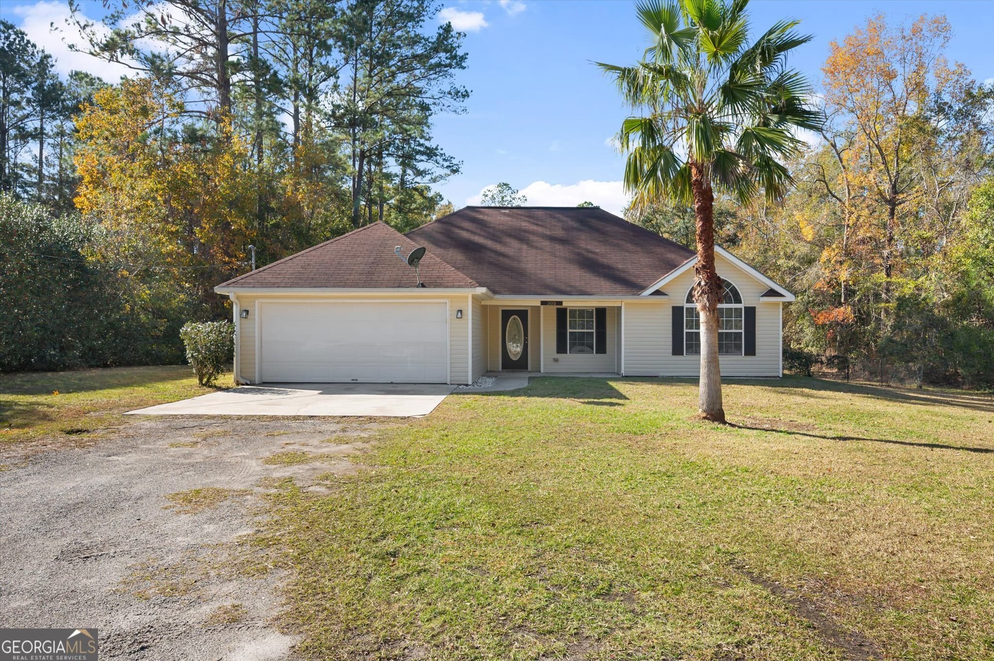 3 bedroom, 2 bathroom, 1,368 sq ft single family residence sold at 305 Elm Road, Ellabell, GA 31308