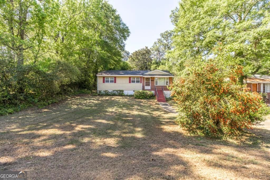 3 bedroom, 1 bathroom, 1,050 sq ft single family residence for sale at 1464 Canterbury Road, Macon, GA 31206 — photo 2