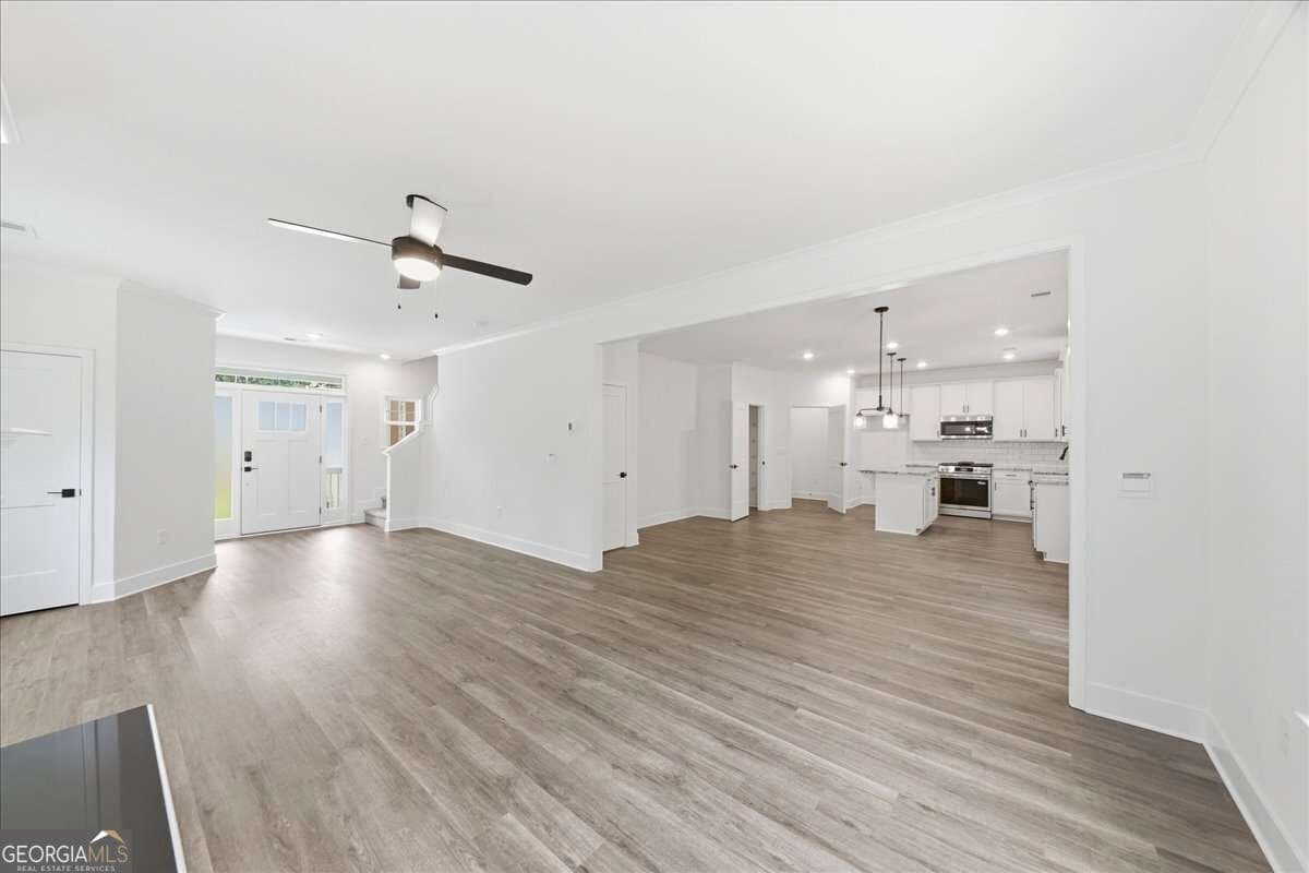 5 bedroom, 3.5 bathroom, 3,007 sq ft single family residence for sale at 5325 Vinci Place, Douglasville, GA 30135 — photo 9