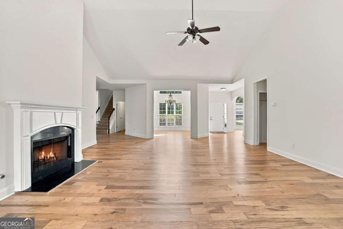 4 bedroom, 3 bathroom, 2,930 sq ft single family residence for sale at 9065 Blue Willow Court, Gainesville, GA 30506 — photo 9