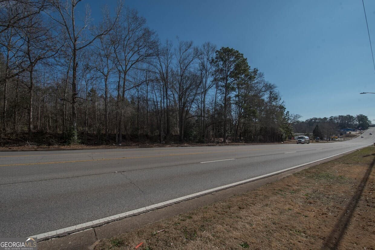 commercial for sale at 828 New Franklin Road, Lagrange, GA 30240 — photo 5