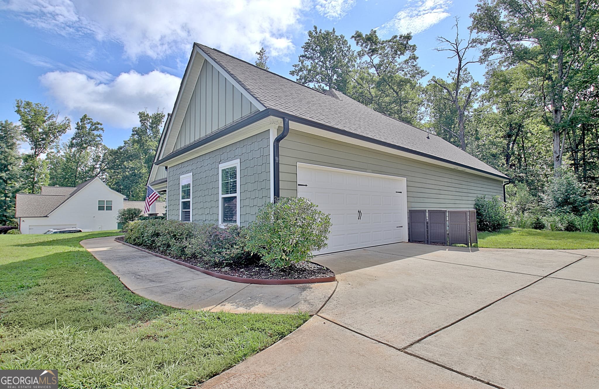 4 bedroom, 3 bathroom, 2,431 sq ft single family residence for sale at 134 Old Bailey Farms Drive, Senoia, GA 30276 — photo 5