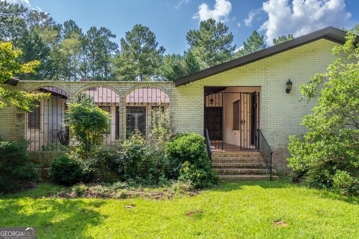 4 bedroom, 2.5 bathroom, 3,532 sq ft single family residence for sale at 882 GAISSERT CHURCH Road, Sparta, GA 31087 — photo 3
