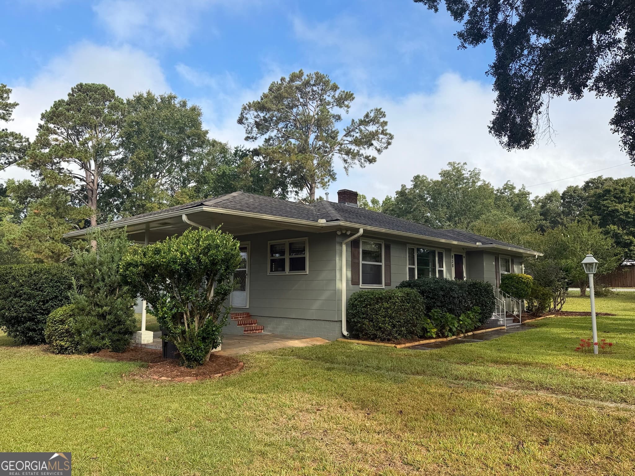 2 bedroom, 1 bathroom, 1,176 sq ft single family residence under contract at 838 Berkshire Drive, Washington, GA 30673 — photo 2