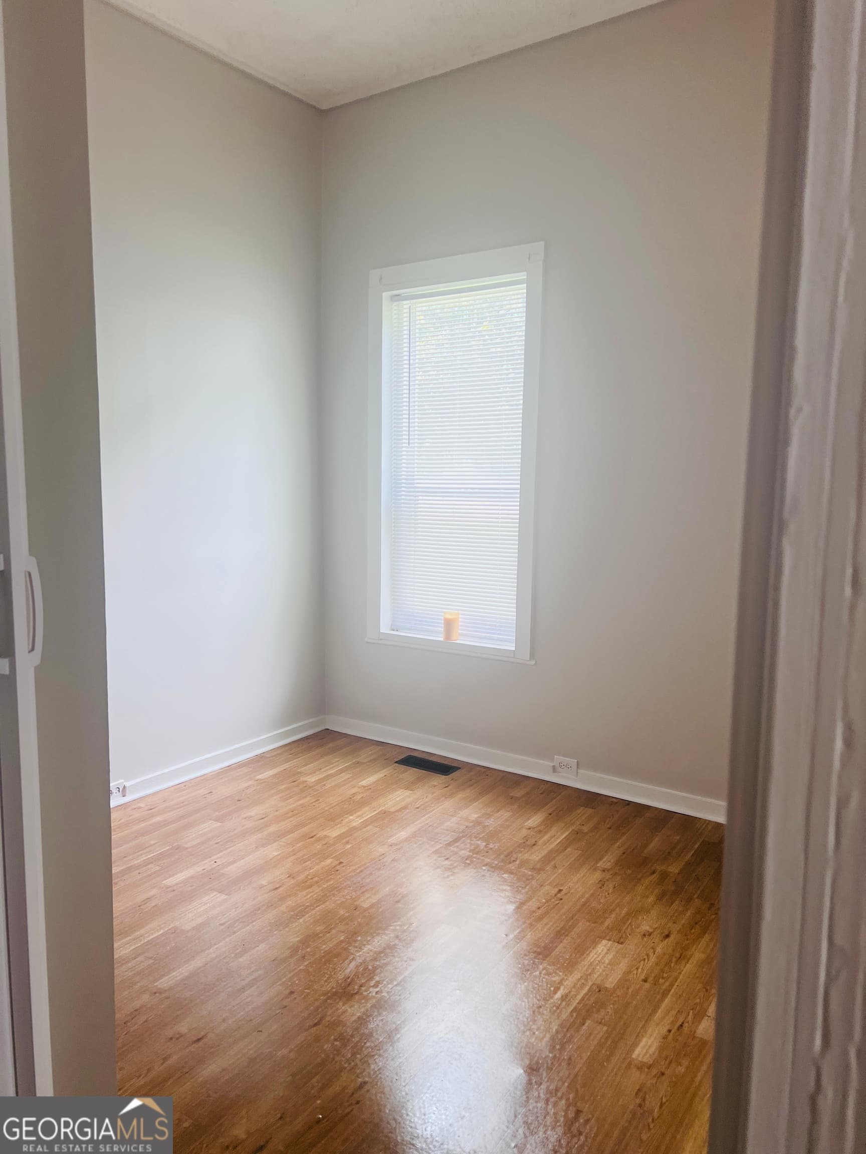 3 bedroom, 1.5 bathroom, 1,018 sq ft single family residence for sale at 104 Sprayberry Road, Newnan, GA 30263 — photo 9