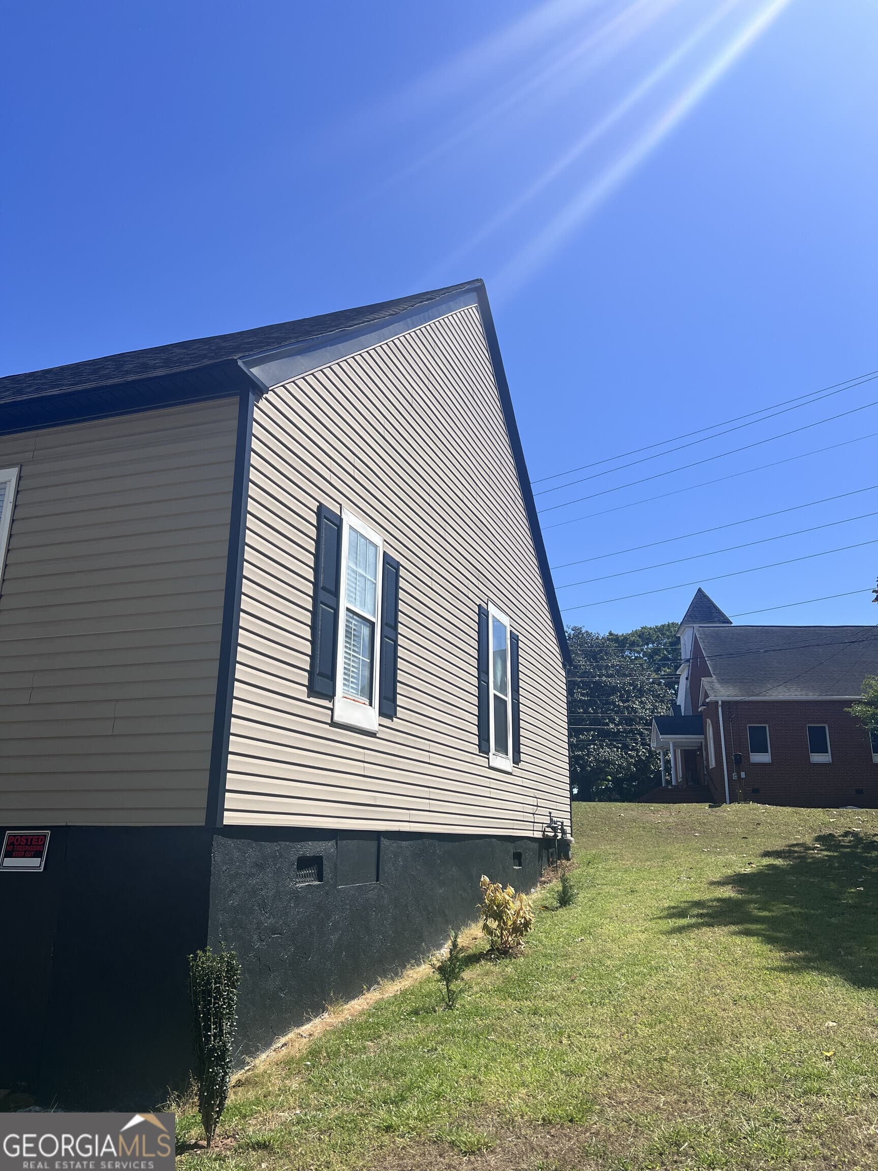 3 bedroom, 1.5 bathroom, 1,018 sq ft single family residence for sale at 104 Sprayberry Road, Newnan, GA 30263 — photo 4
